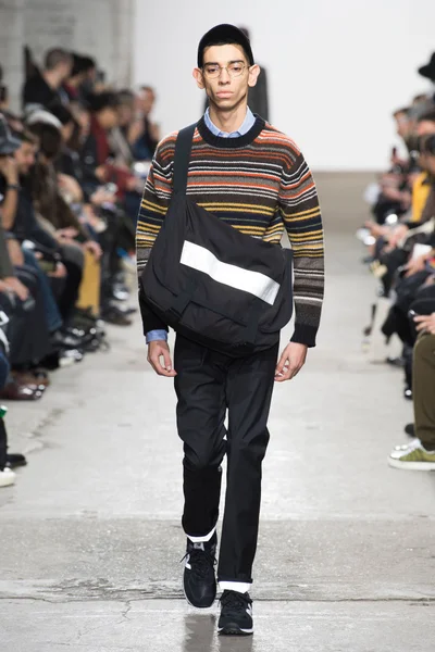 Look 35